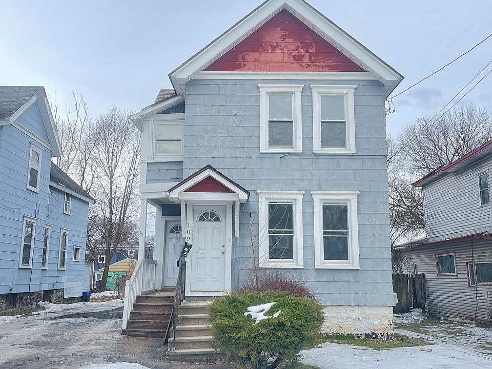 1st image of 109 Helen St #1