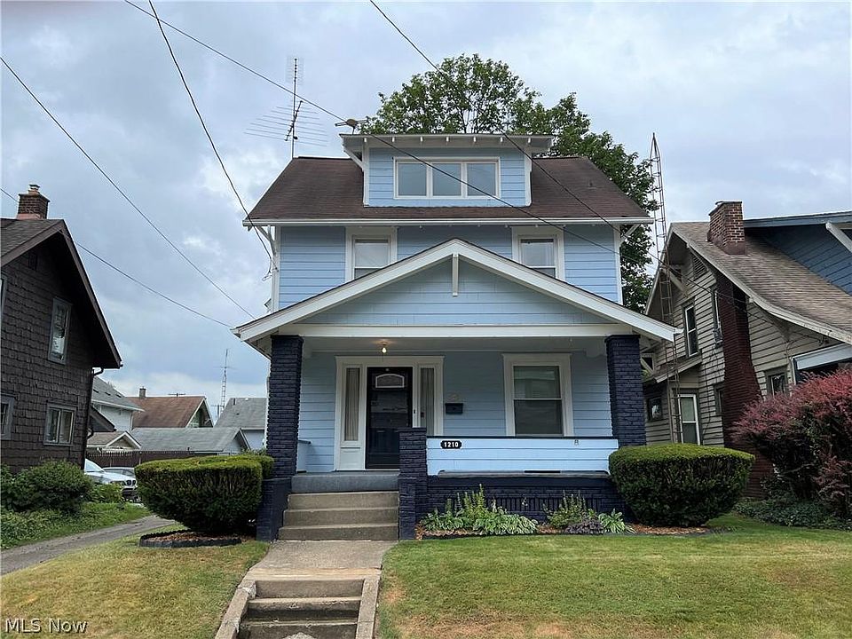 1st image of 1210 17th St NE