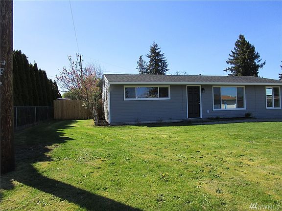 3rd image of 4814 Yew Ln SW