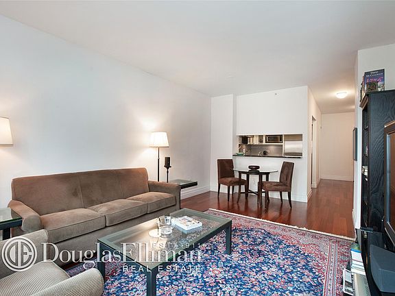4th image of 45 Park Ave APT 504