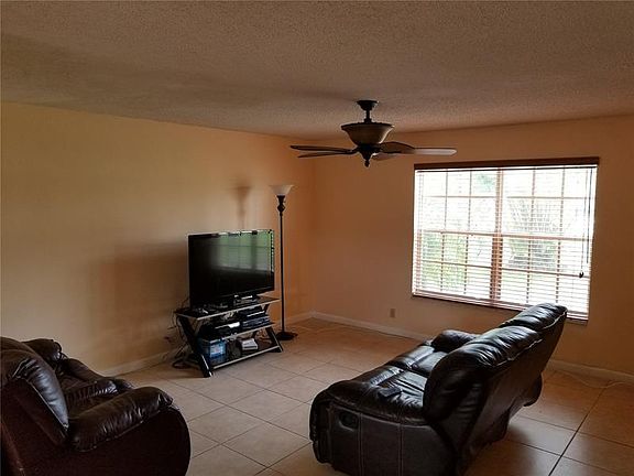 3rd image of 7864 Kimberly Blvd