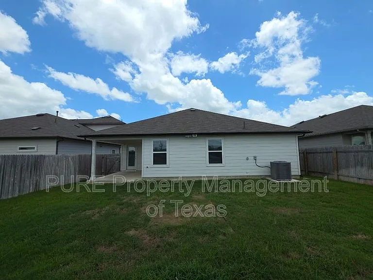 13708 Howser Trce — Photo 22