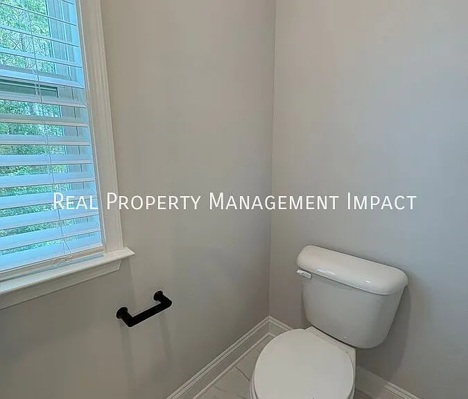 25 Parkway Dr — Photo 42