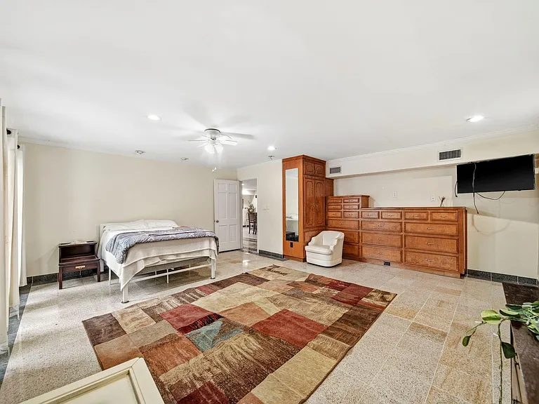 11730 Denise Dr — Photo 25