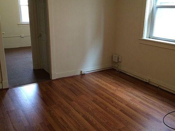 2nd image of 1420-1424 Potomac Ave