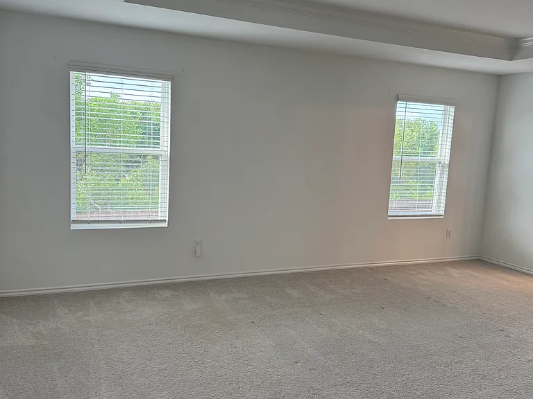 528 Lake Erie Dr — Photo 23