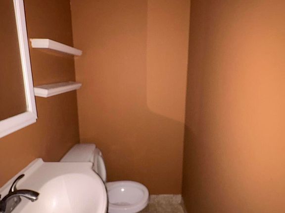 4th image of 650 SW 2nd Avenue #2460