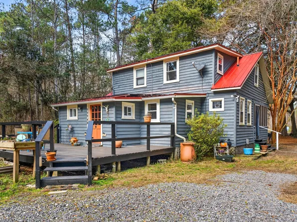 9994 N Highway 17 APT B, Mc Clellanville, SC 29458