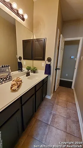 533 Thoreau Trl — Photo 28