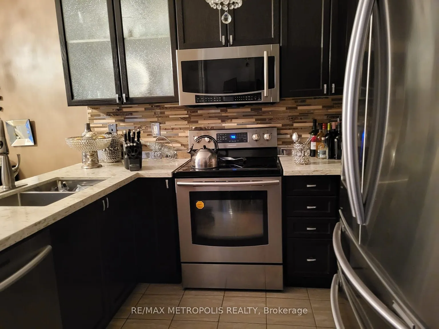 1 bed, $1,000 — Photo 3