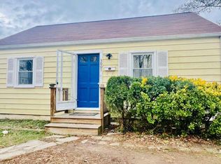 3007 Elmwood Dr, Alexandria, VA 22303