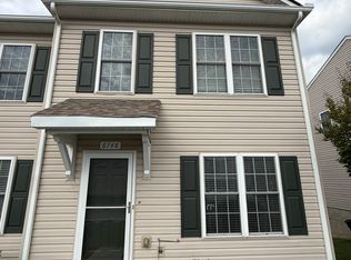 6748 Village Green Dr, Roanoke, VA 24019