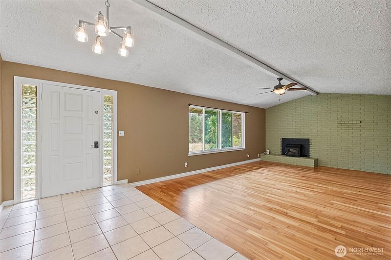 5th image of 19118 NE Risto Road