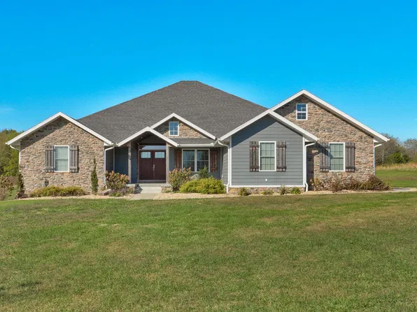 681 Headwaters Drive, Marshfield, MO 65706