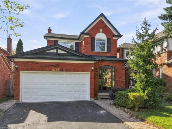 5732 Bell Harbour Dr, Mississauga, ON L5M 5L1