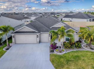 1165 Crouch Dr, Okahumpka, FL 34762