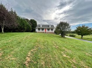 2484 Fisk Rd, Cookeville, TN 38506