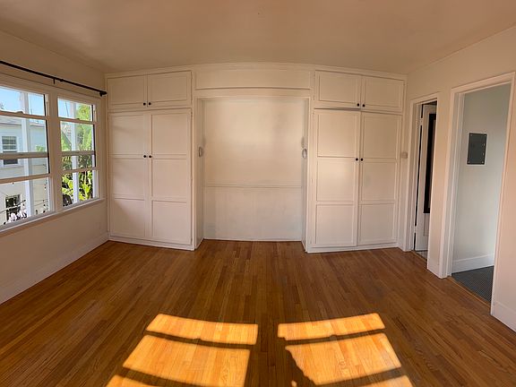5th image of 921 21st St APT F