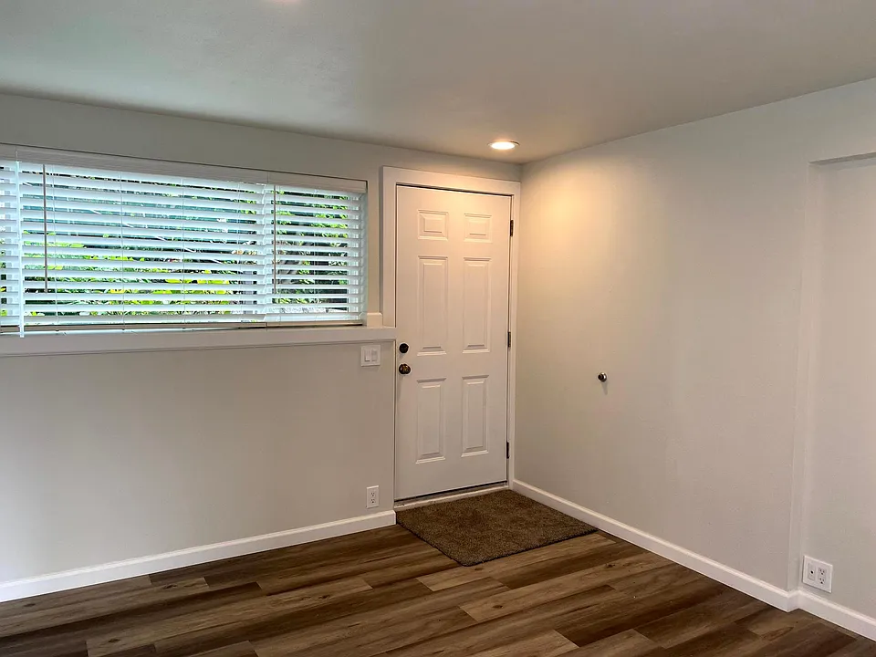 Entry area