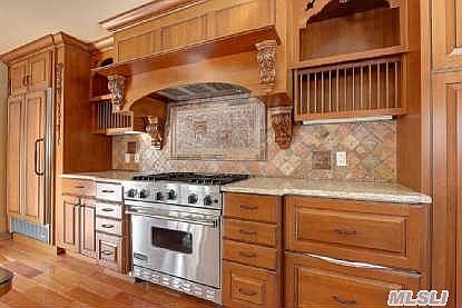 3rd image of 6620 Hortons Ln