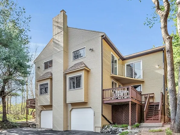 158 Captain Eames Cir Unit 158, Ashland, MA 01721