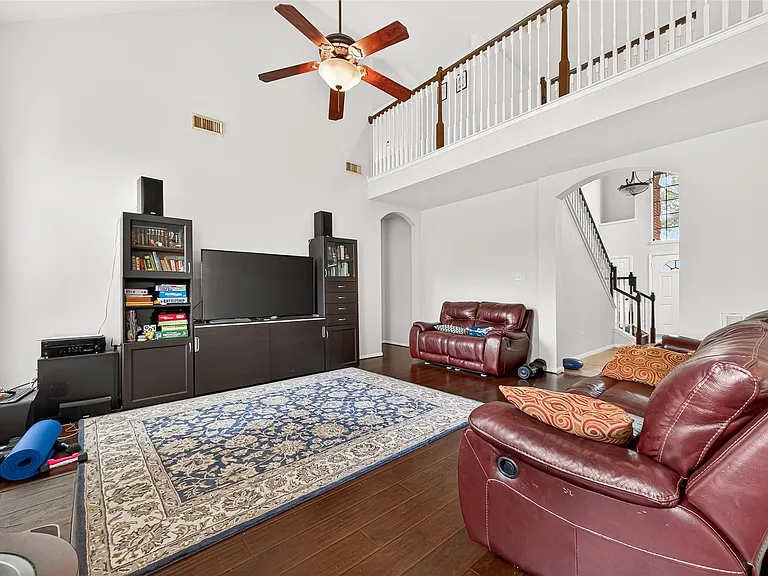 2910 Barton Meadow Ln — Photo 14
