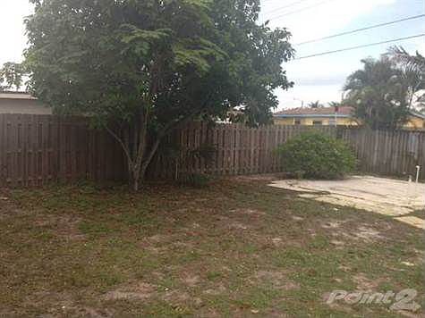 2nd image of 3680 SW 16th Ct