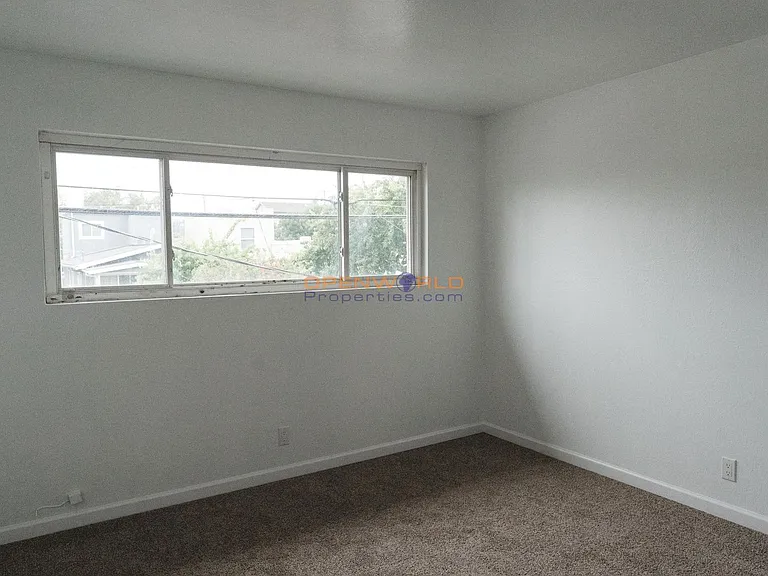 2678 79th Ave — Photo 9
