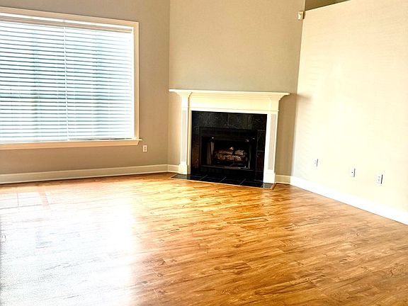 2nd image of 704 Thornbrooke Ct