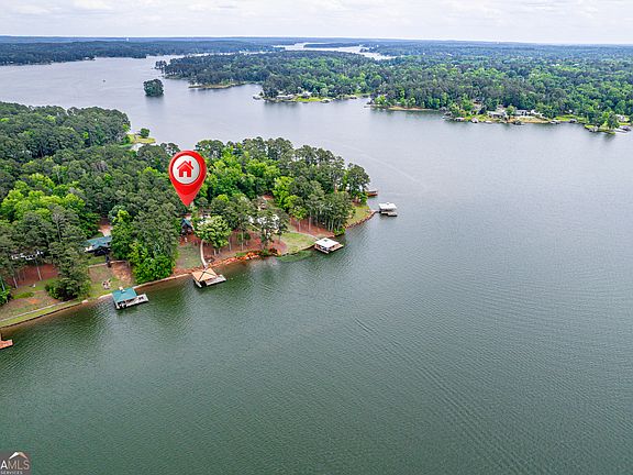 3rd image of 955 Barbara Point Rd