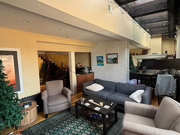 5th image of 113 Beacon St #6F