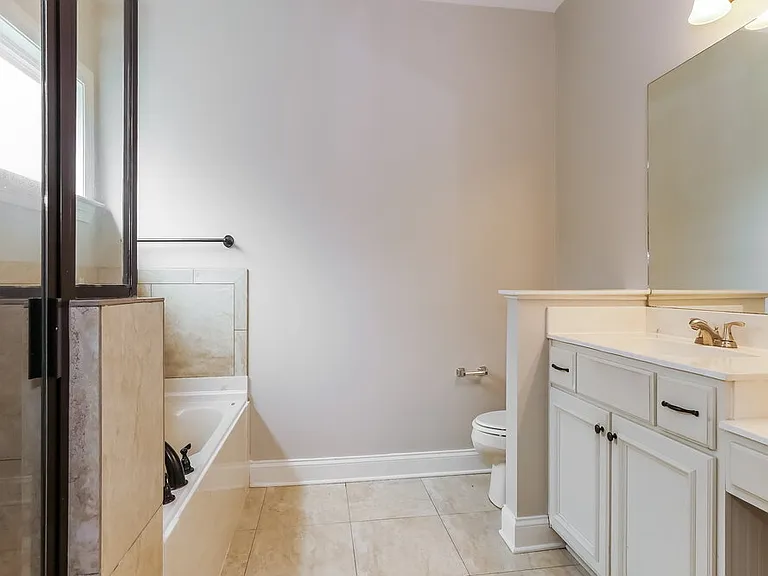 4694 W Dublin — Photo 9