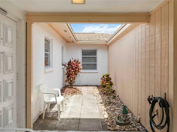 5062 White Oak Ct, Bradenton, FL 34207