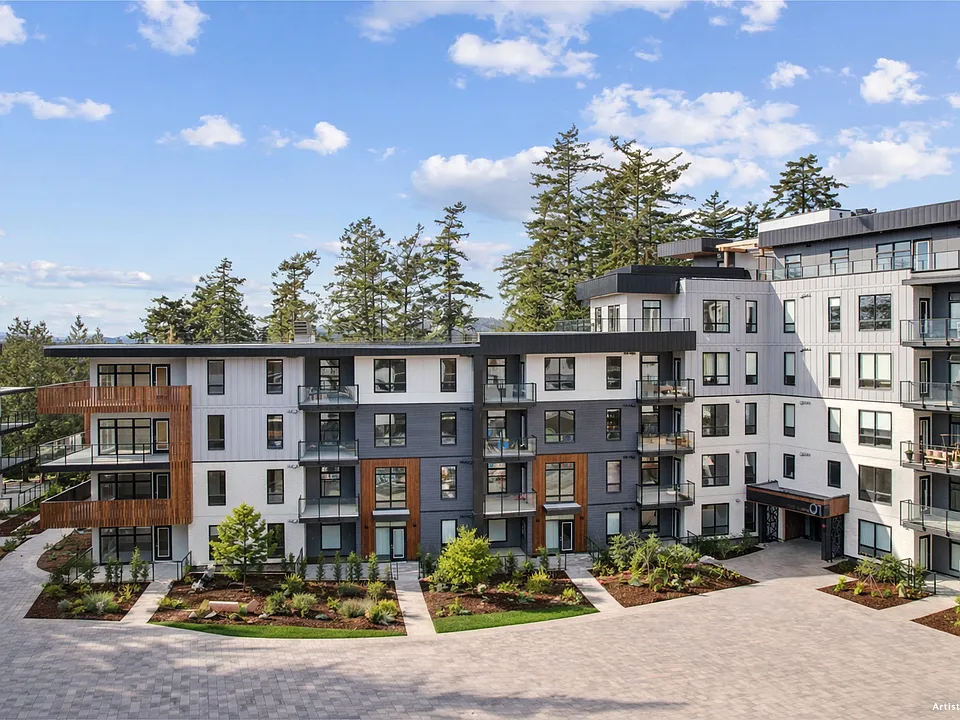 1301 Burnside Rd W #1216