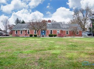 2831 Manley Rd, Maumee, OH 43537