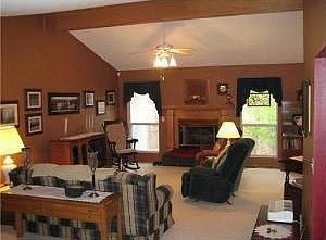 3rd image of 1 Laxton Ln