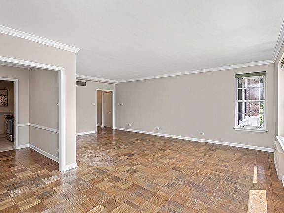 3rd image of 1500 Hinman Ave APT 102