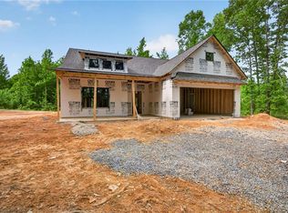 457 Relay Rd, Silver Creek, GA 30173