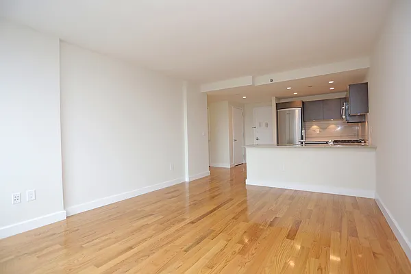 Rented by Stonehenge NYC LLC | media 13