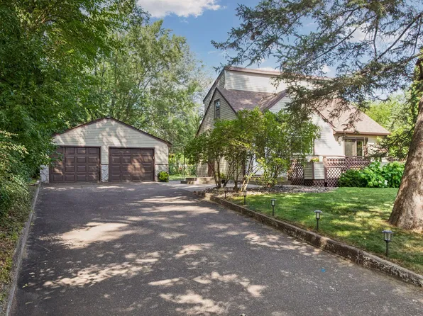 5391 Raymond Ave, Mounds View, MN 55112