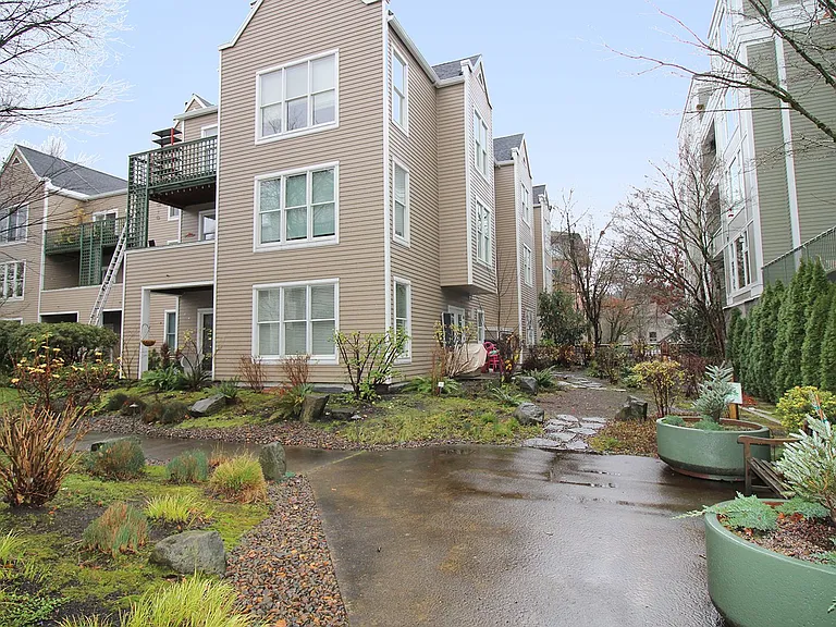 1710 S Harbor Way #205 — Photo 1