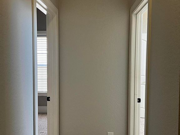 5th image of 1920 Leighton Dr #B