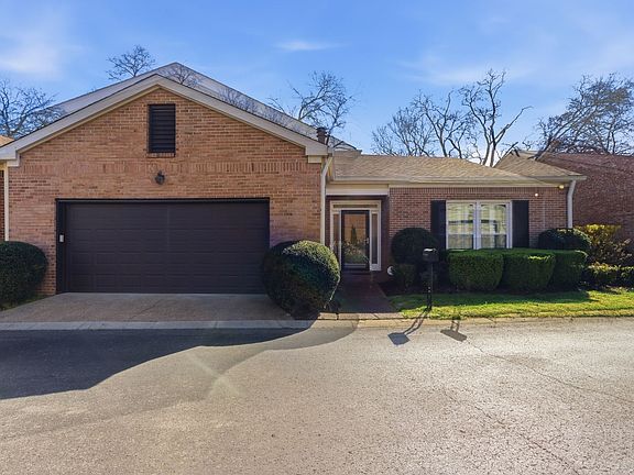 2nd image of 116 Longwood Pl