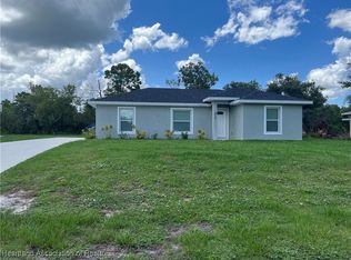 217 Hoover Ave NE, Lake Placid, FL 33852