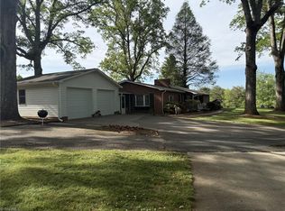 120 Five Oaks Dr, King, NC 27021