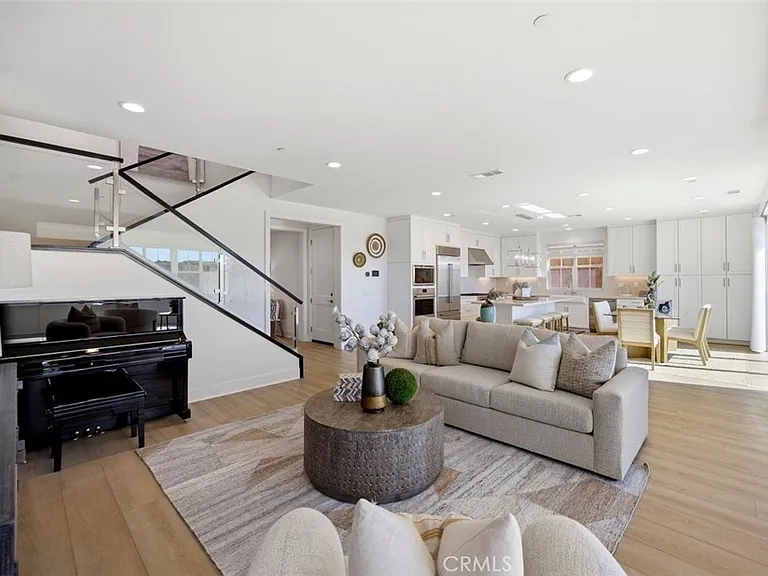 212 Collino — Photo 4