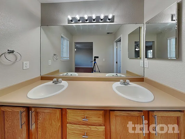 13937 E 105th Pl — Photo 7