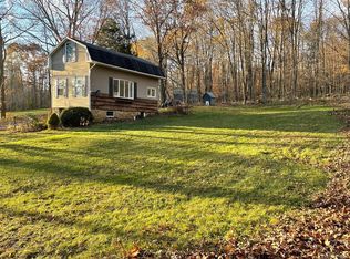 1035 Causeway Dr, Friedens, PA 15541