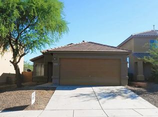 675 W Firehawk Dr, Green Valley, AZ 85614