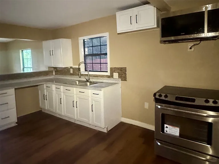 1311 Pershing St — Photo 7